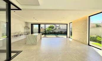 Imagem 7: Sobrado novo com 4 suítes plenas a venda condomínio Portal do Sol Green em Goiânia