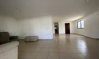 Imagem 3: Apartamento para aluguel possui 234 metros quadrados com 4 quartos PB