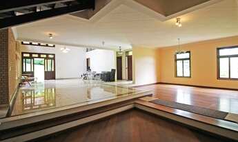 Imagem 5: Casa a venda na Granja Viana Jardim Mediterrâneo