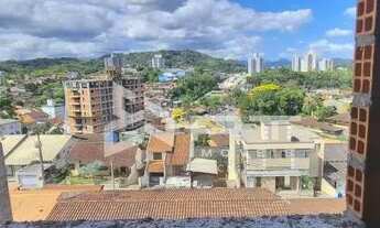 Imagem 6: Sobrado com duas suítes no bairro da Velha!