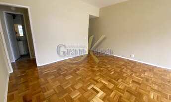 Imagem: 3 QUARTOS PRÓXIMO A PRAÇA CARDEAL ARCOVERDE