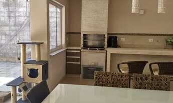 Imagem 4: Casa para venda tem 190 metros quadrados com 4 quartos , frente ao OBA e padaria Abelha Gu