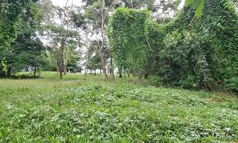 Imagem 6: Aldeia do Vale Terreno lateral de vale em rua sem saída com vista preservada em Goiânia