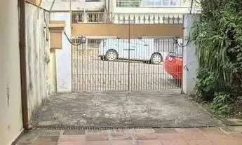 Imagem 3: Casa próxima ao centro da cidade de Atibaia, ideal tanto para uso residencial quanto comer