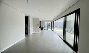 Imagem 5: Casa à venda em Campinas, Ville Sainte Hélène, com 4 suítes, com 342 m²