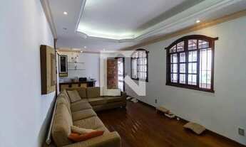 Imagem 4: Casa à Venda - Castelo, 4 Quartos, 400 m2