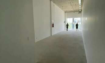 Imagem 5: Lolá Comercial Galpão / depósito com venda por R$1.350.000