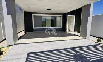 Imagem 7: Casa em Tijucas, 3 dormitórios sendo 1 suíte, com 2 vagas de garagem