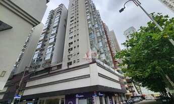 Imagem 2: Apartamento com 4 dormitórios para alugar, 120 m² por R$ 850,00/dia - Centro - Balneário C