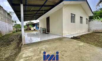 Imagem 4: Duas casas a venda na praia