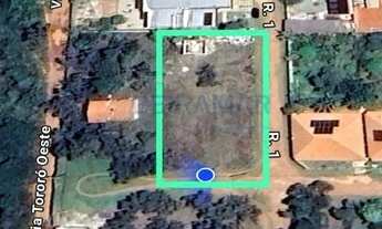 Imagem: Lote de 1000m² em Condomínio Fechado à