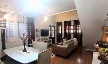 Imagem: Oportunidade - Casa sobrado - Bosque dos