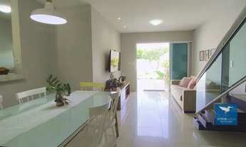 Imagem 5: Casa Duplex Solta com Amplo Terreno, Frente para Praça na Região Central do Eusébio, 152m2