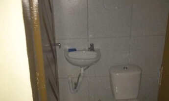 Imagem 4: Alugo Kitnet em Nova Parnamirim 2/4 R$ 350,00 incluso água e garagem