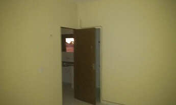 Imagem 3: Alugo Kitnet em Nova Parnamirim 2/4 R$ 350,00 incluso água e garagem