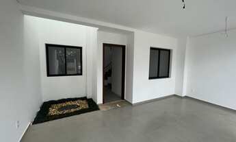 Imagem 2: Geminado para venda, possui 120m² com 2 quartos no Costa e Silva - Joinville - SC