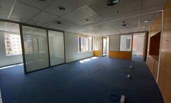 Imagem: Sala/Conjunto para aluguel possui 244 metros