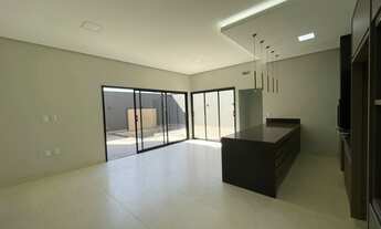 Imagem 4: Casa para venda com 3 suítes , piscina e armários em Residencial Interlagos - Rio Verde