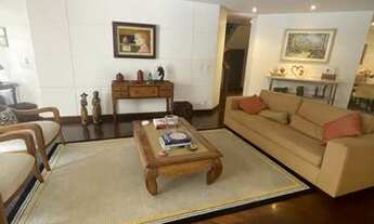 Imagem 7: Casa de condomínio para aluguel possui 700 metros quadrados com 4 quartos