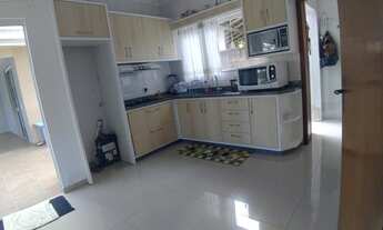 Imagem 4: Casa de 3 dormitórios para alugar no Campeche