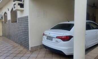 Imagem 3: Casa para empresas, 420m2, 4/4 sendo 2 suítes, ampla sala, quintal, 3 Vagas