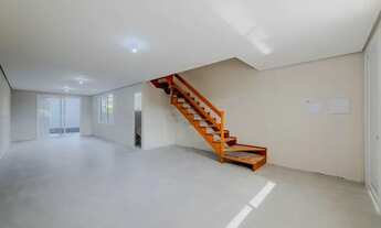 Imagem 4: Porto Alegre - Casa Padrão - Tristeza