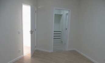 Imagem 4: LINDO SOBRADO ,COM PISCINA AQUECIDA !