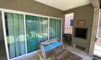 Imagem 2: Casa para venda possui 200 metros quadrados com 2 quartos em Capoeiras - Florianópolis - S