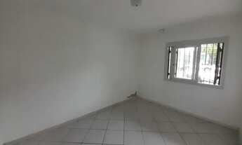 Imagem 3: Casa no Bairro Passo da Areia com 120 m², 3 dormitórios, gabinete, sala de estar, cozinha