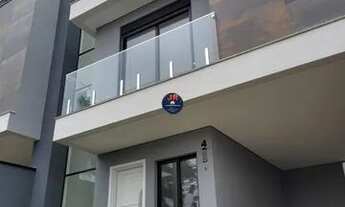 Imagem 2: Sobrado à venda no bairro Uberaba - Curitiba/PR