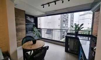 Imagem 2: Apartamento para venda possui 55 metros quadrados com 2 quartos em Lapa - São Paulo - SP