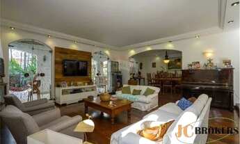 Imagem 5: Casa de com 324m² de área construída, 3 suítes, 2 vagas