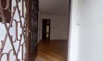 Imagem 3: Casa para aluguel e venda possui 105 metros quadrados com 1 quarto