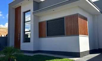 Imagem 2: Casa alto padrão 03 dormitórios, sendo 01 suíte, Caminho Novo, Palhoça