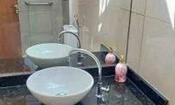 Imagem 6: Casa para venda tem 330 metros quadrados com 4 quartos em Centro - São Roque - SP