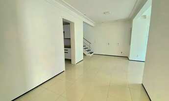 Imagem 7: Casa com 04 dormitórios em condomínio fechado, deck privativo ótimo quintal