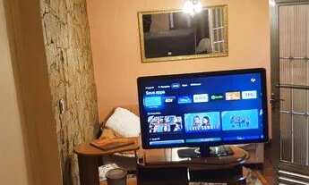 Imagem 4: Sobrado com 3 dormitórios - 2 banheiros - quintal - 2 vagas de garagem - R$ 560.000,00 - J