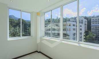 Imagem 6: Apartamento para aluguel e venda possui 330 metros quadrados com 4 quartos