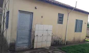 Imagem 2: Casa pra vender Quarto com aluguel por R$90.000 /mês