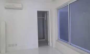 Imagem 5: Casa de condomínio para aluguel tem 350 metros quadrados com 4 quartos