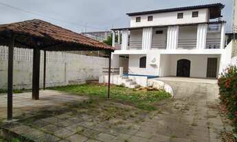 Imagem: CAMBOINHA casa com cinco quartos