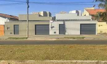 Imagem 3: Casa com 3 quartos, área gourmet e espaço nos fundos no bairro Vila Alzira