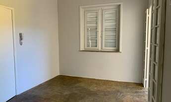 Imagem 4: Apartamento para aluguel possui 65 metros quadrados com 2 quartos - próximo ao comércio em