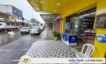 Imagem: JN) Casa com comércio na Avenida A em Maranguape