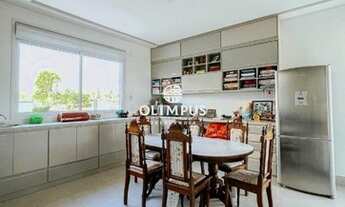 Imagem 4: Casa de condomínio sobrado para venda possui 372 metros quadrados com 6 quartos