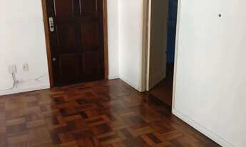 Imagem 5: Apartamento térreo, 2 quartos, pátio, desocupado no bairro Cidade Baixa