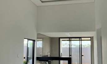 Imagem 2: Casa térrea em condomínio com 3 quartos, sendo 2 suítes