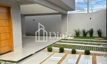 Imagem 3: Linda casa no Residencial Campos do Jordão com 3 suítes plenas, sendo uma com closet em A