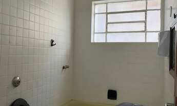 Imagem 4: Casa para venda possui 320 metros quadrados com 2 quartos em Centro - Montes Claros - MG