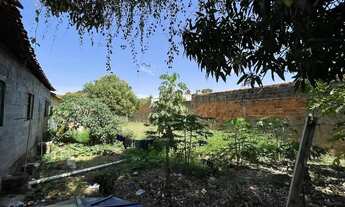 Imagem 5: Vendo Terreno Amplo c Casa na Região Central de Santo Antônio de Leverger